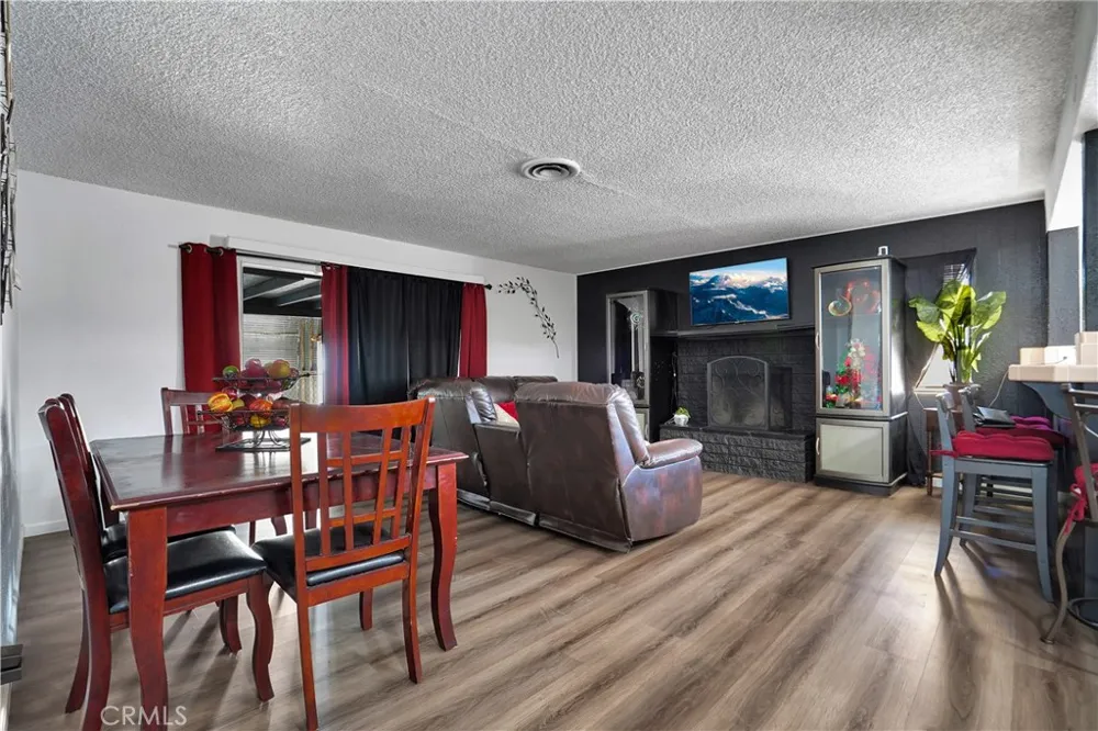 18165 Lilac Adelanto, CA 92301