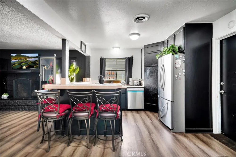18165 Lilac Adelanto, CA 92301
