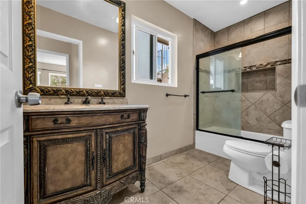 217 Juanita #B Redondo Beach, CA 90277