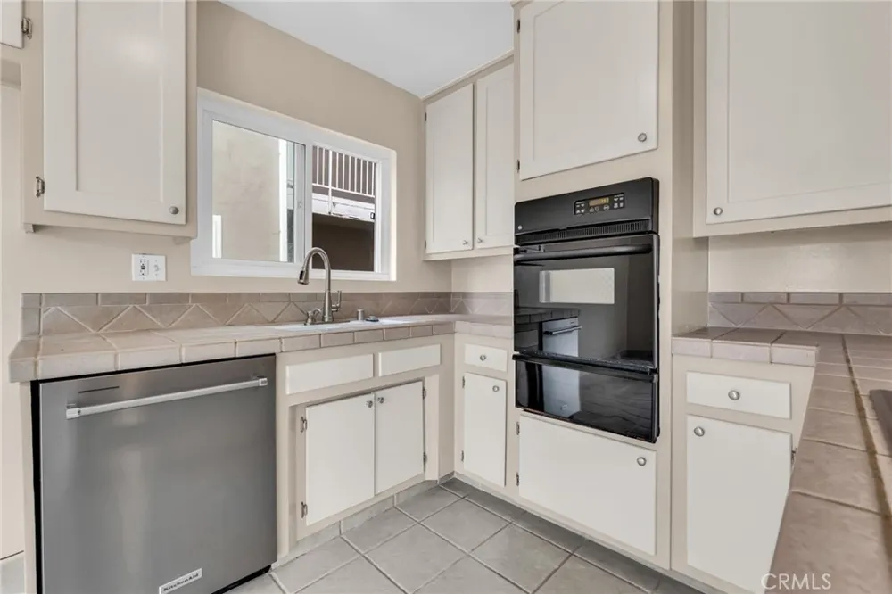 217 Juanita #B Redondo Beach, CA 90277