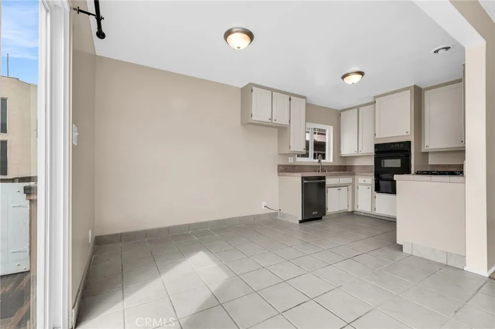 217 Juanita #B Redondo Beach, CA 90277