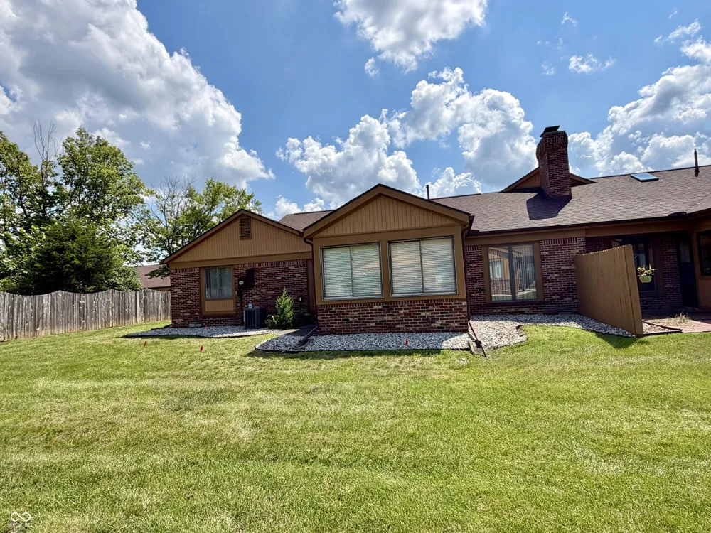 1926 Saint James Place Anderson, IN 46012
