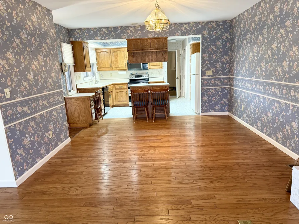 1926 Saint James Place Anderson, IN 46012
