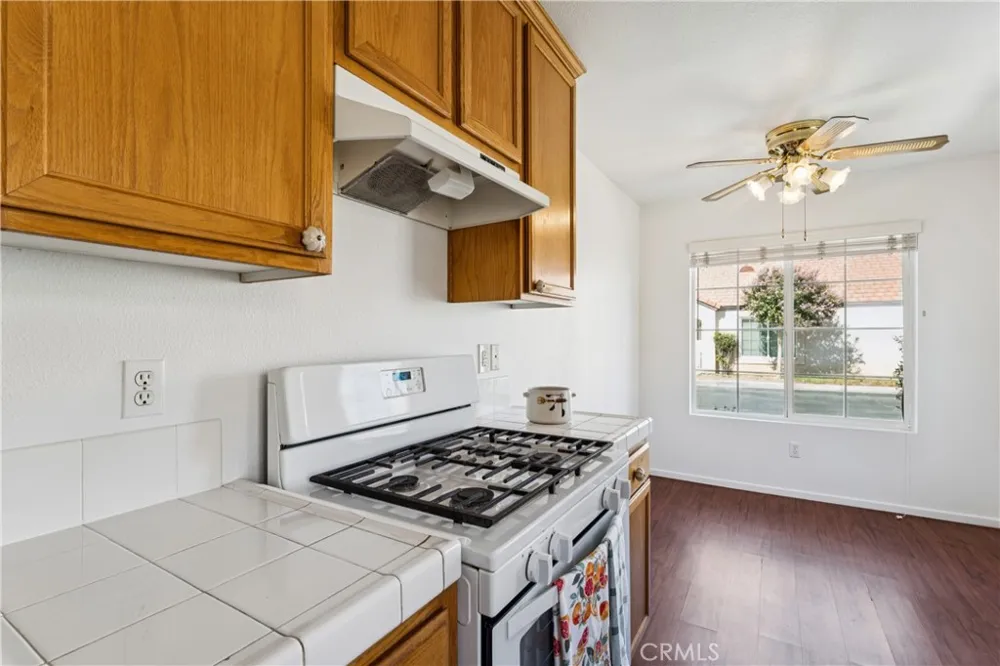 11561 Park Lane Apple Valley, CA 92308