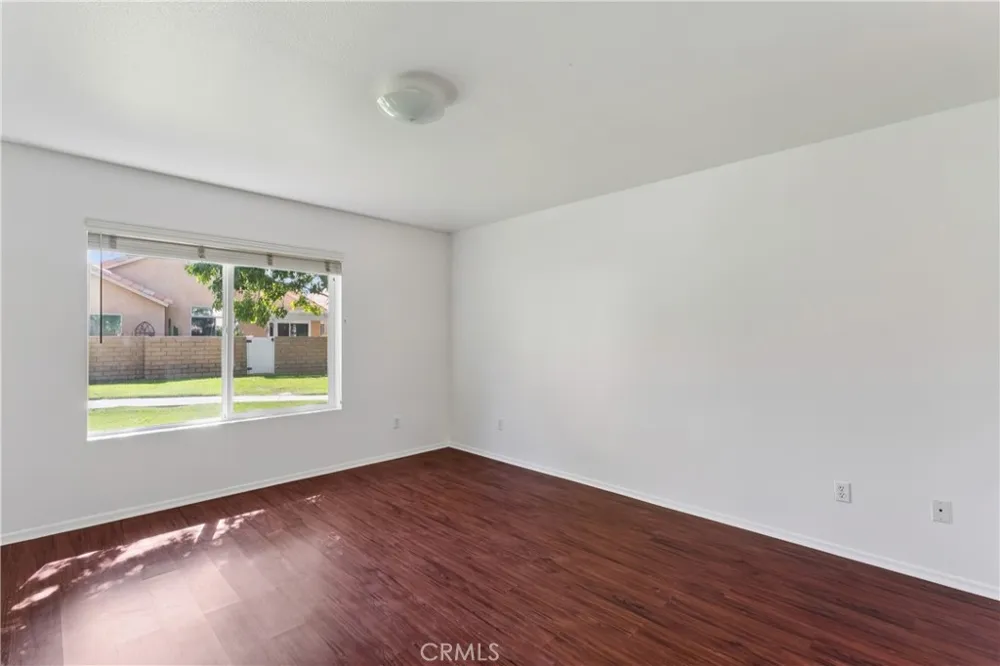 11561 Park Lane Apple Valley, CA 92308