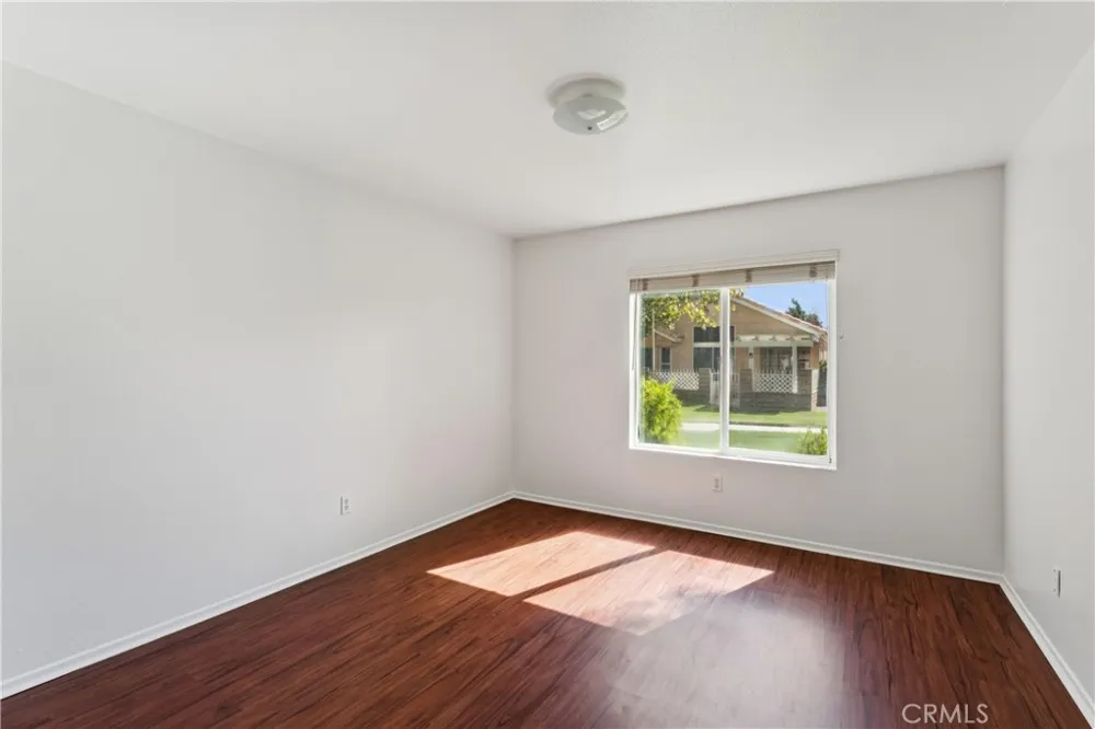 11561 Park Lane Apple Valley, CA 92308