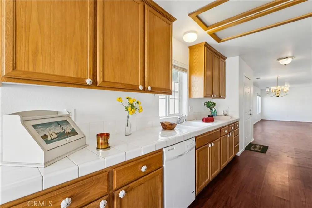 11561 Park Lane Apple Valley, CA 92308