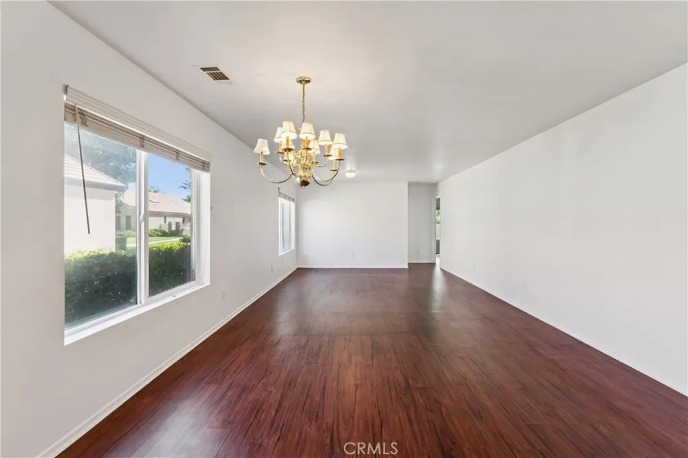11561 Park Lane Apple Valley, CA 92308