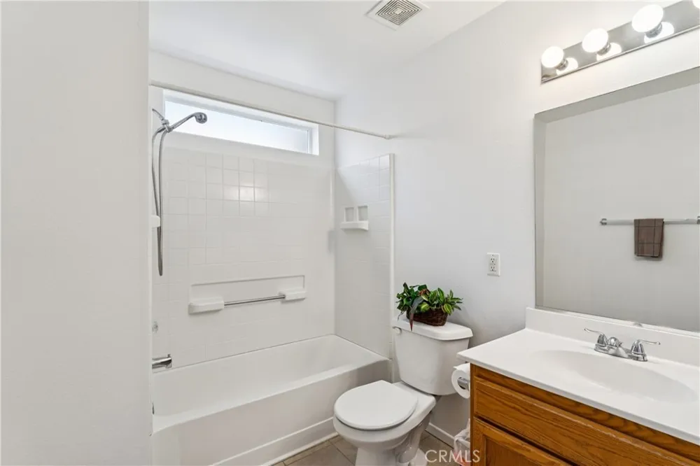 11561 Park Lane Apple Valley, CA 92308