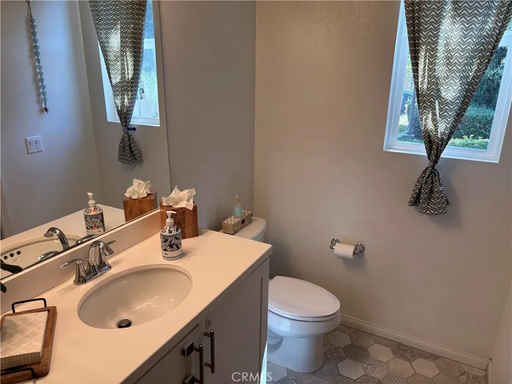 4816 E Washington Orange, CA 92869