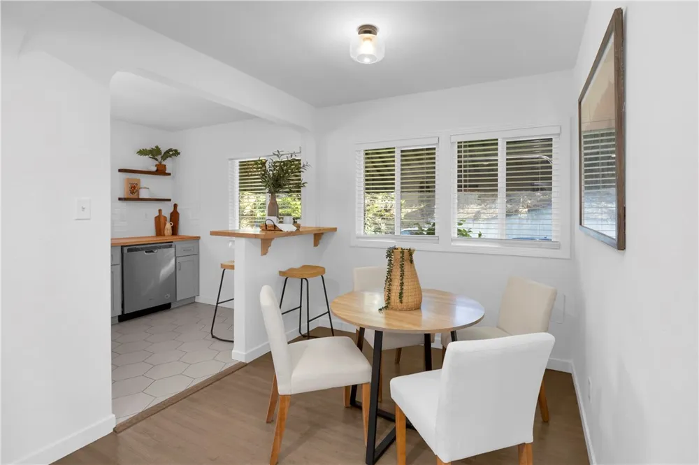 101 E 35th Long Beach, CA 90807