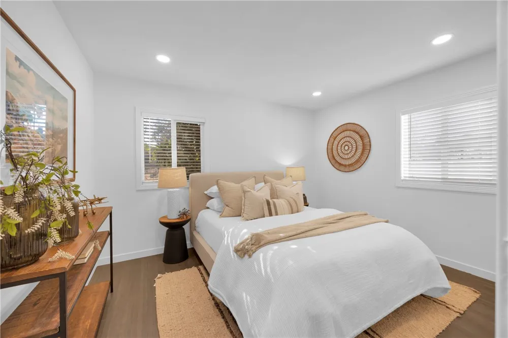 101 E 35th Long Beach, CA 90807