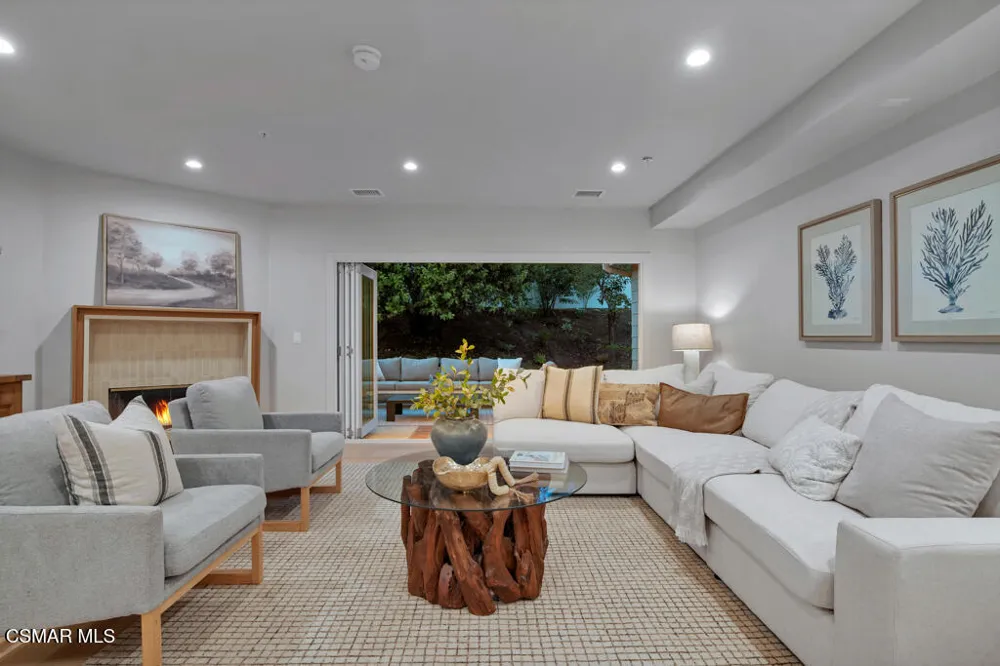 5354 Lewis Road Agoura Hills, CA 91301