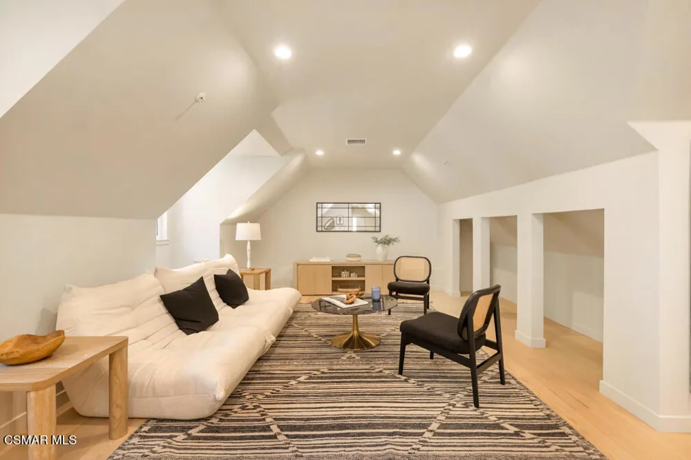 5354 Lewis Road Agoura Hills, CA 91301