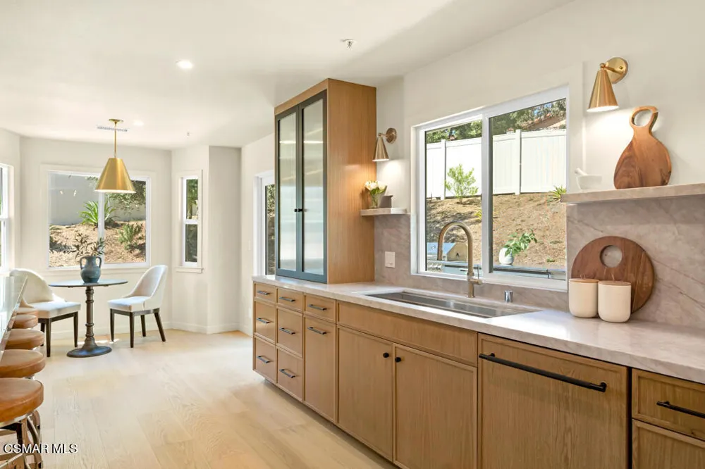 5354 Lewis Road Agoura Hills, CA 91301