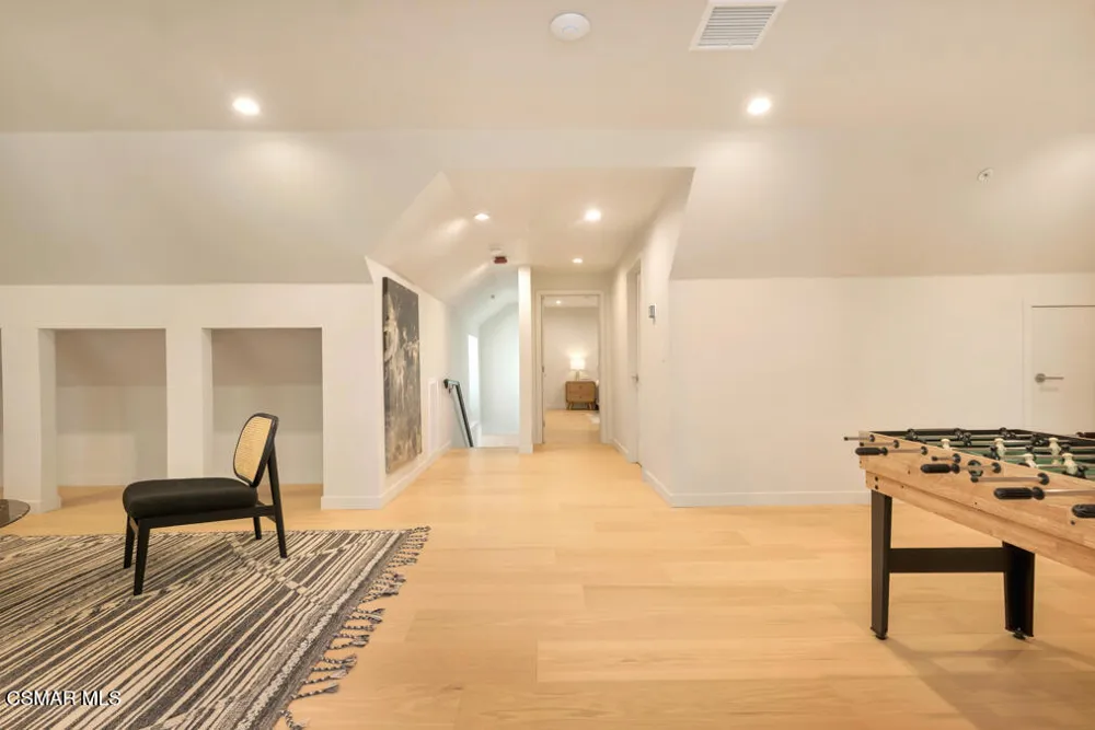 5354 Lewis Road Agoura Hills, CA 91301