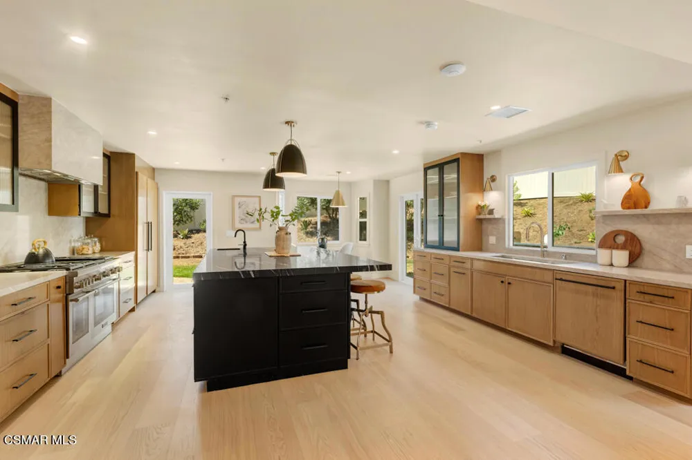 5354 Lewis Road Agoura Hills, CA 91301
