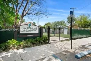 6330 SW 79th St #6 South Miami, FL 33143