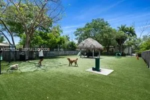 6330 SW 79th St #6 South Miami, FL 33143