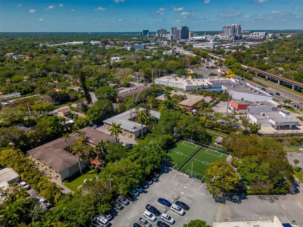 6330 SW 79th St #6 South Miami, FL 33143