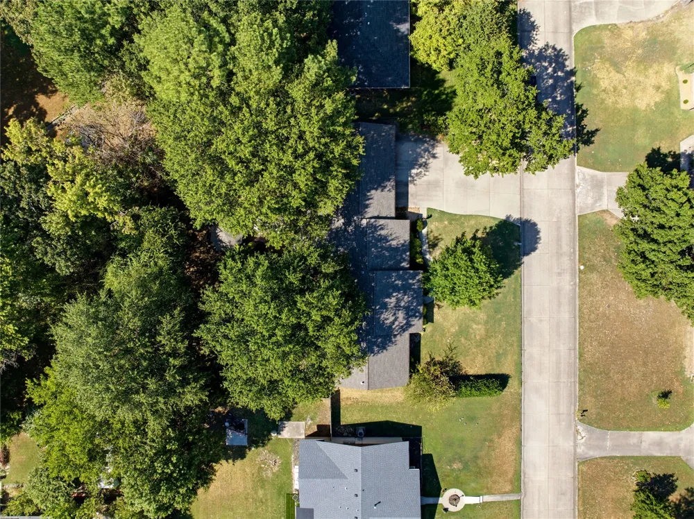 2905 Robin Lane Muskogee, OK 74403