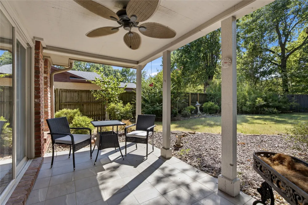 2905 Robin Lane Muskogee, OK 74403