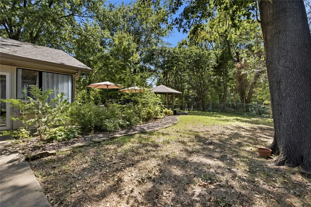2905 Robin Lane Muskogee, OK 74403