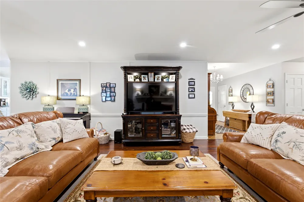 2905 Robin Lane Muskogee, OK 74403