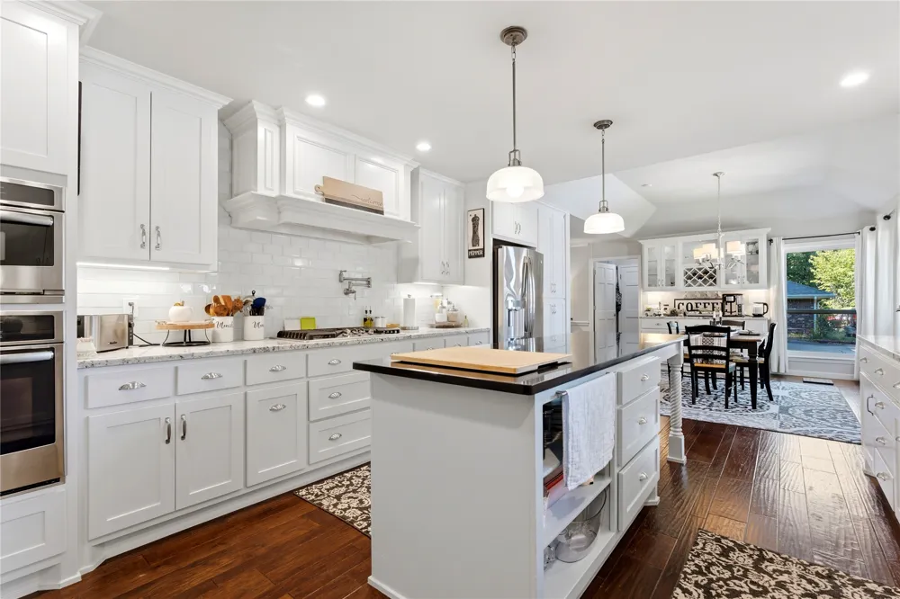 2905 Robin Lane Muskogee, OK 74403