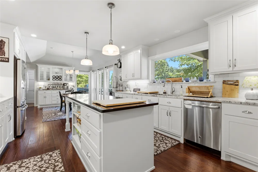 2905 Robin Lane Muskogee, OK 74403