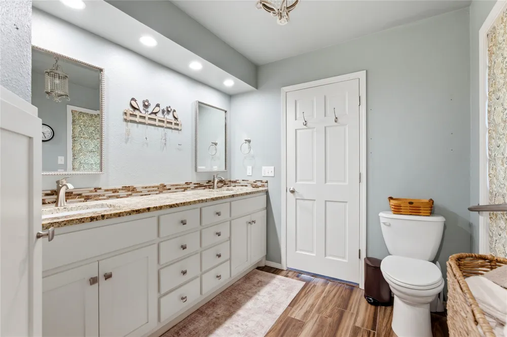 2905 Robin Lane Muskogee, OK 74403