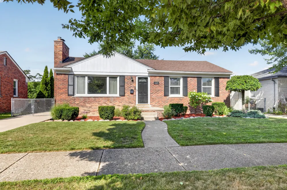 11025 Mayfield Street Livonia, MI 48150
