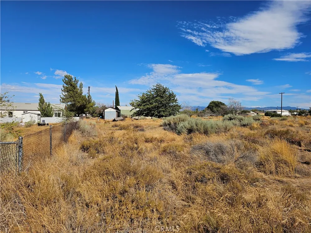 7248 Mesa Linda Street Oak Hills, CA 92344