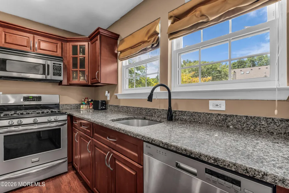 606 Bluebell Drive Jackson, NJ 08527