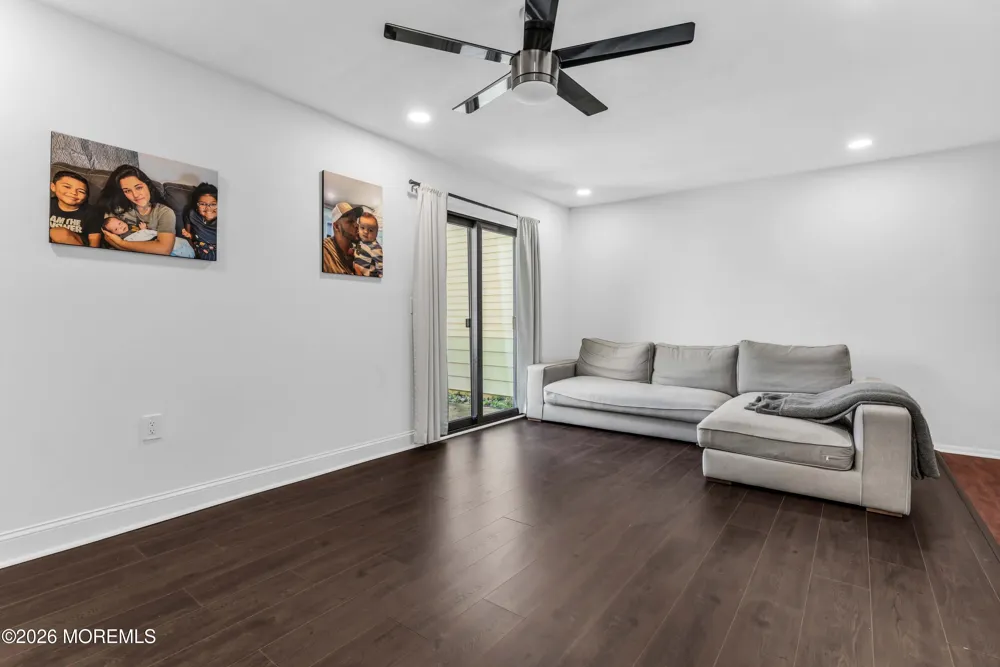 606 Bluebell Drive Jackson, NJ 08527