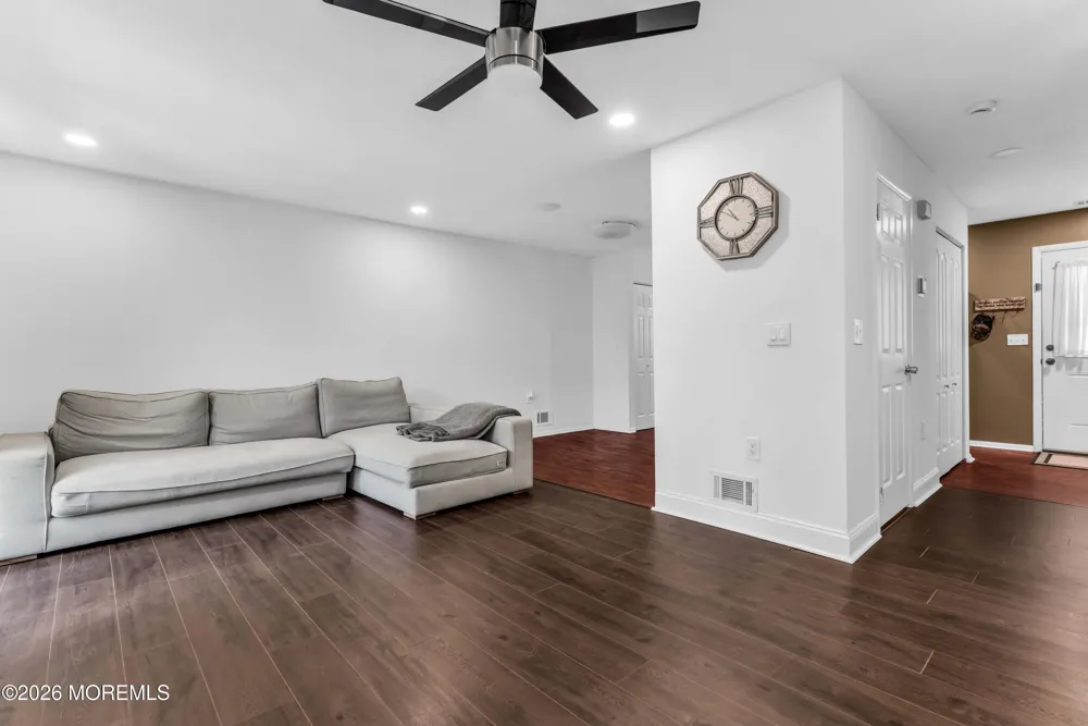 606 Bluebell Drive Jackson, NJ 08527