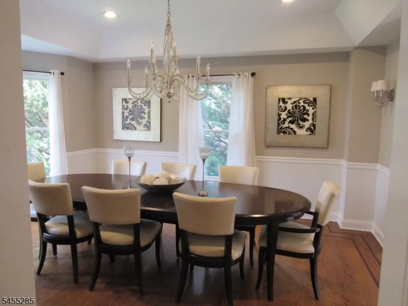 5 Pilgrim Ct Cedar Grove, NJ 07009