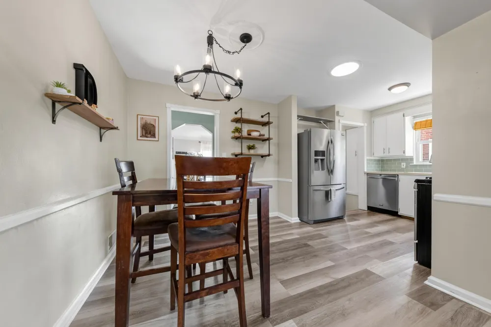 11025 Mayfield Street Livonia City, MI 48150