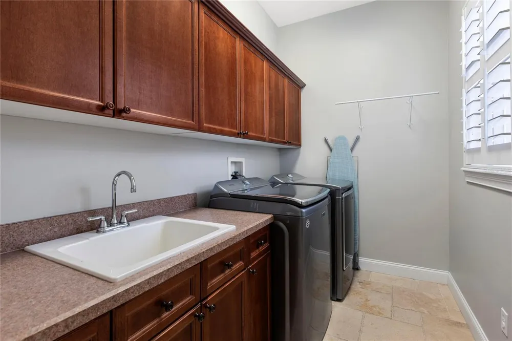 1063 HENLEY DOWNS PLACE Lake Mary, FL 32746