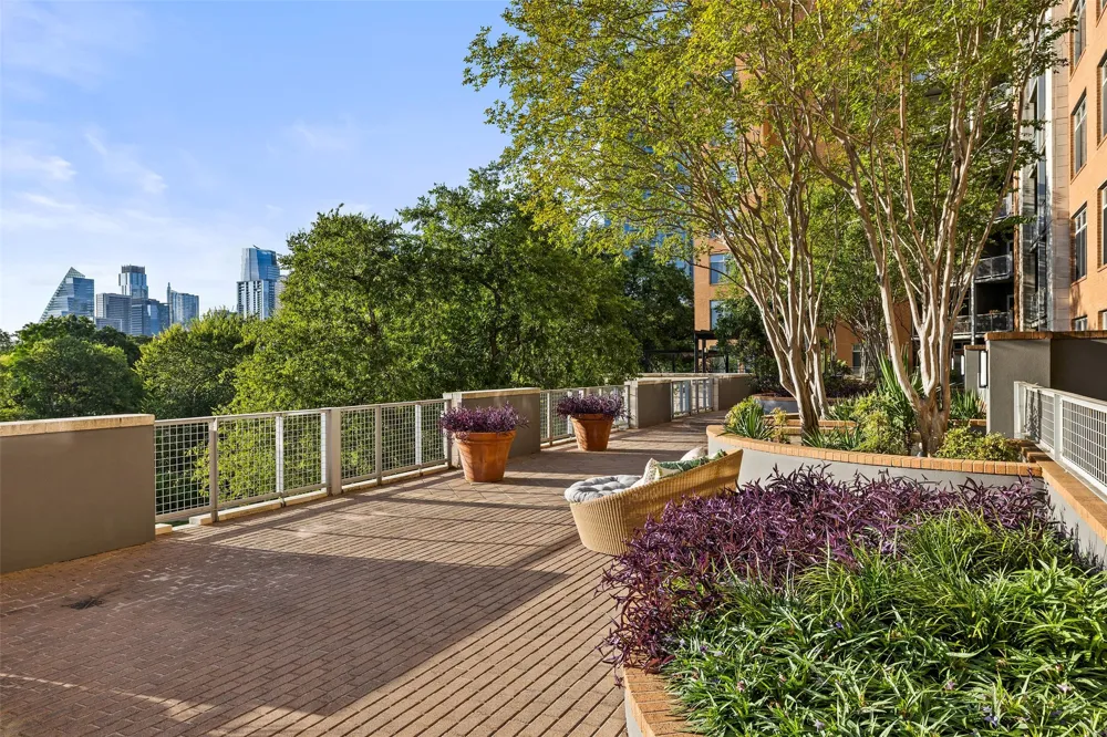 54 Rainey Street #502 Austin, TX 78701