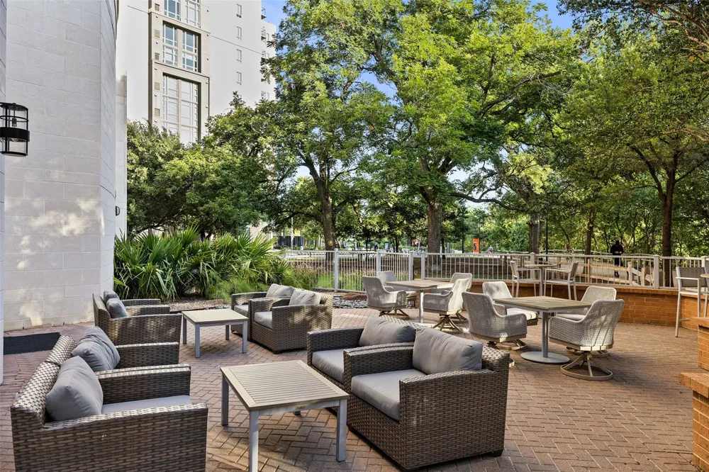 54 Rainey Street #502 Austin, TX 78701