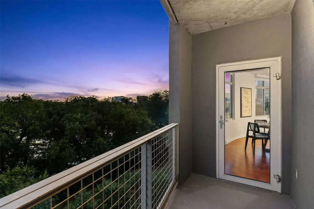 54 Rainey Street #502 Austin, TX 78701