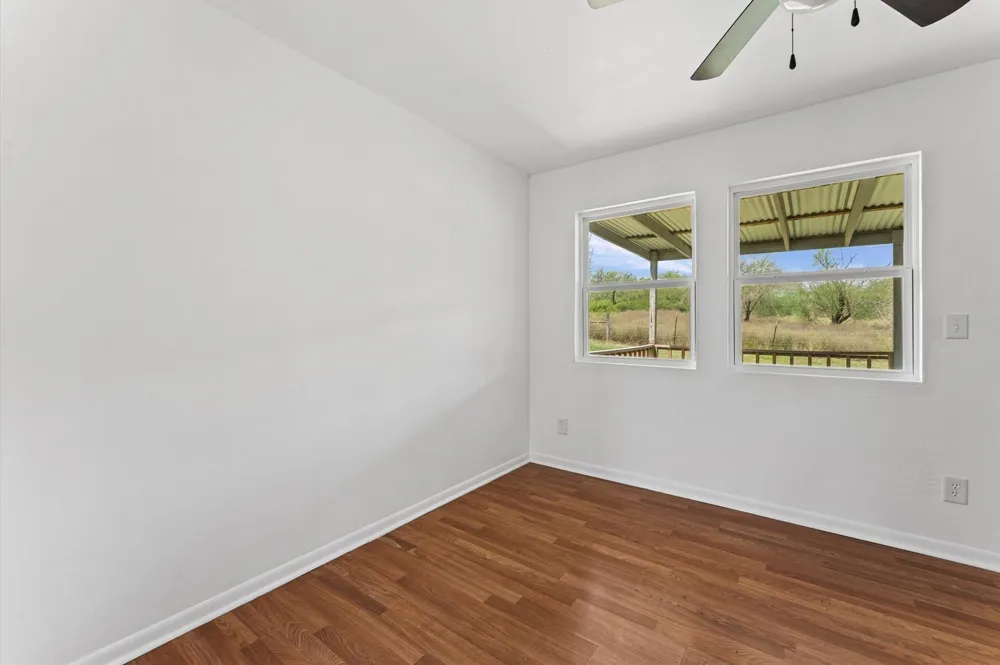 1214 E Oak Street Goliad, TX 77963