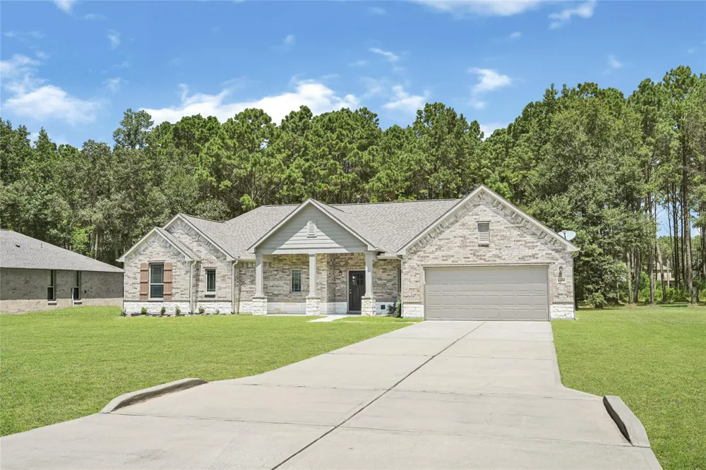 1301 Road 66112 Dayton, TX 77535