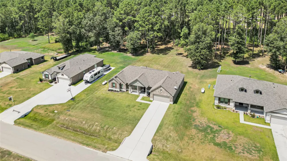 1301 Road 66112 Dayton, TX 77535