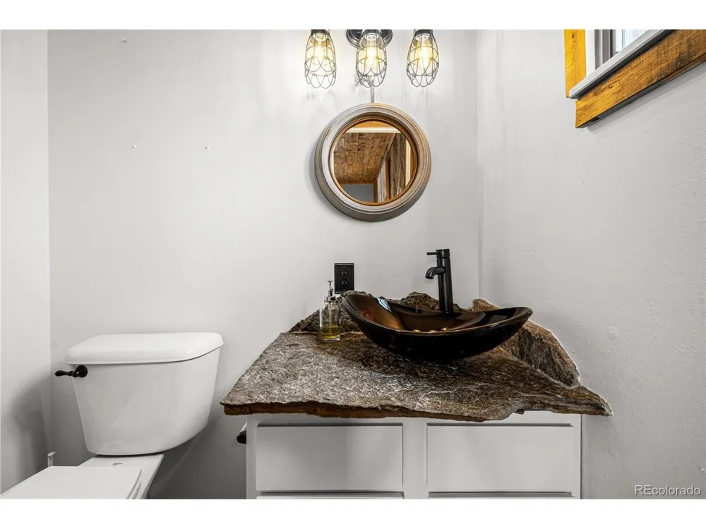 11 MacNaughton Road Pueblo, CO 81001