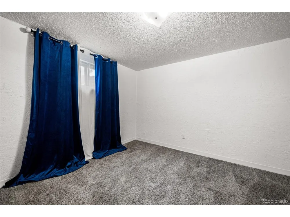 11 MacNaughton Road Pueblo, CO 81001