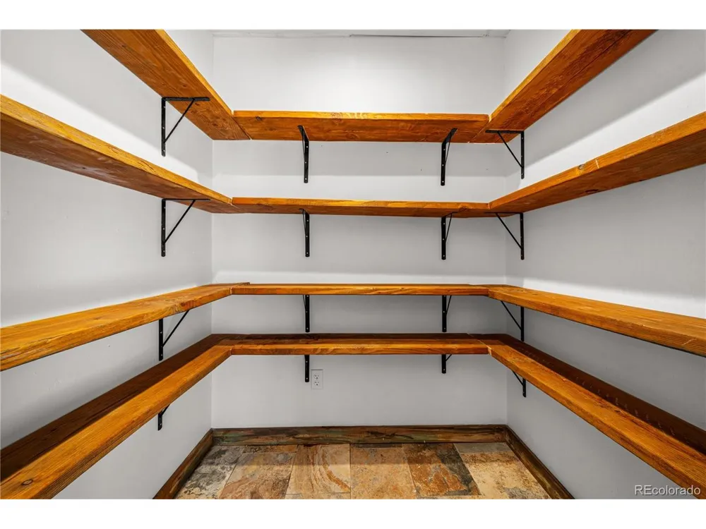 11 MacNaughton Road Pueblo, CO 81001