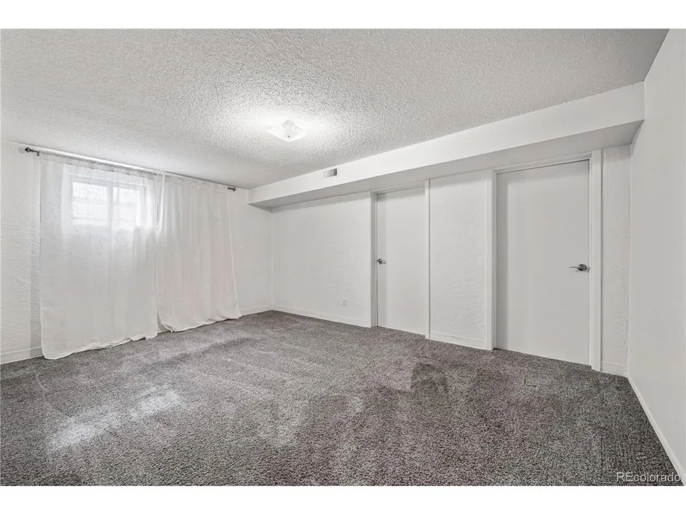 11 MacNaughton Road Pueblo, CO 81001