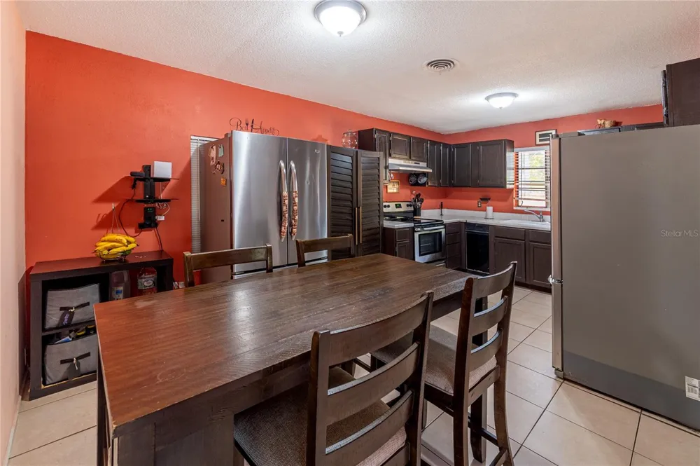 7410 5TH AVENUE St Petersburg, FL 33710